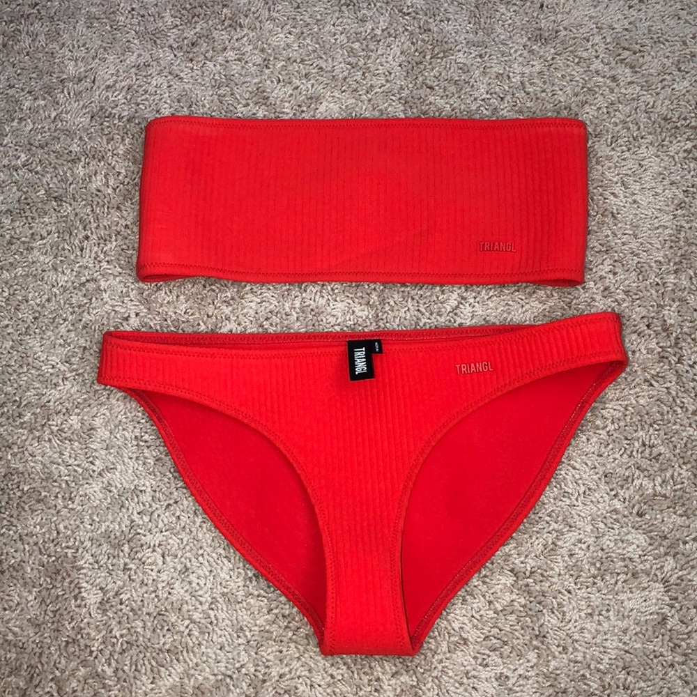 Triangl strapless bandeau bikini